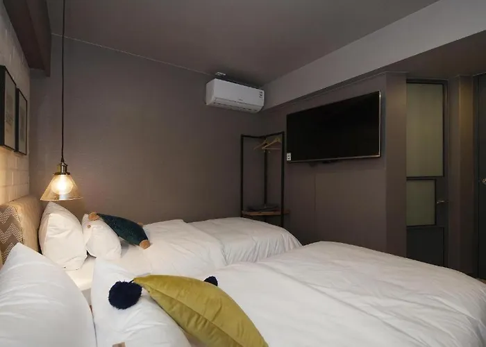 Hotel Gray *
