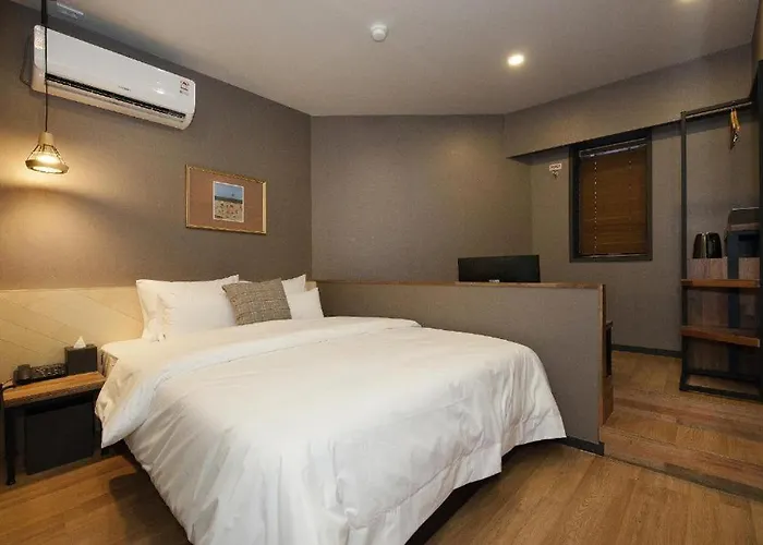 Gray Hotel