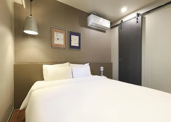 Hotel Gray