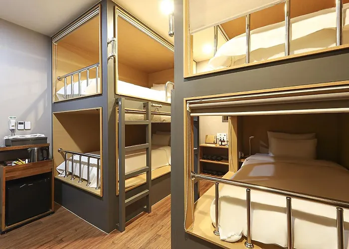 Hotel Gray *