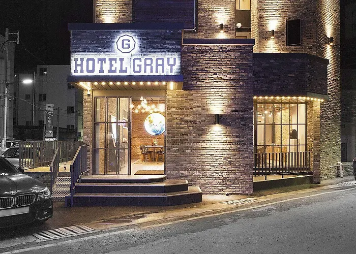 Gray Hotel *